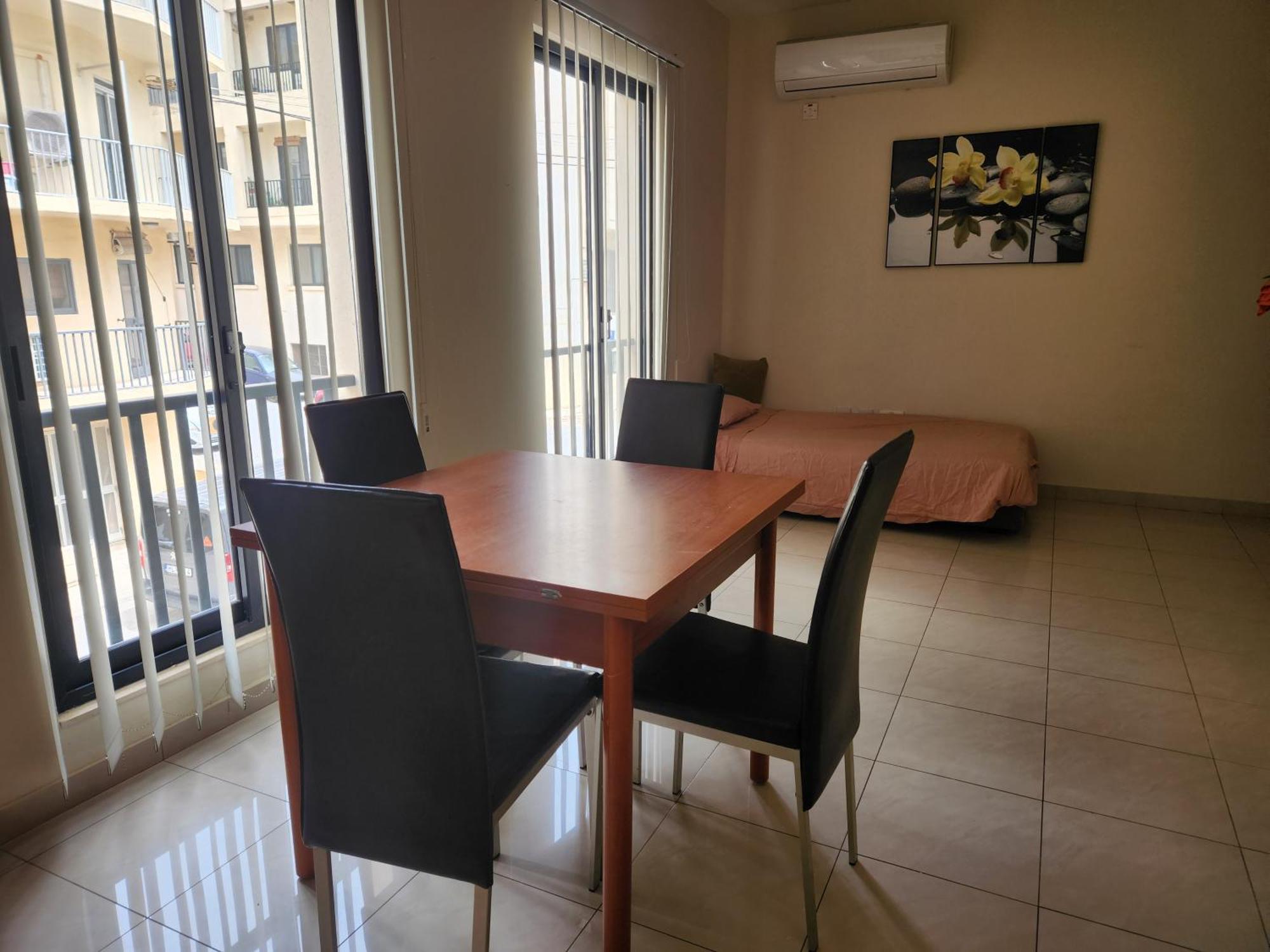 Sea Views Apartment-Wifi-Sleep 5 Marsaskala Luaran gambar